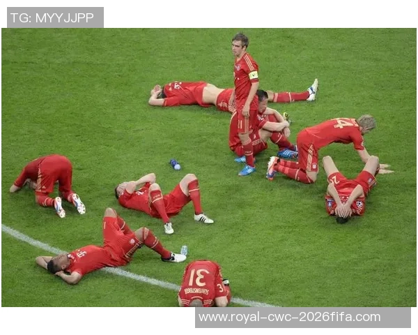 索菲亚足球宝贝展现青春活力与运动魅力的完美结合 索菲亚足球宝贝展现青春活力与运动魅力的完美结合