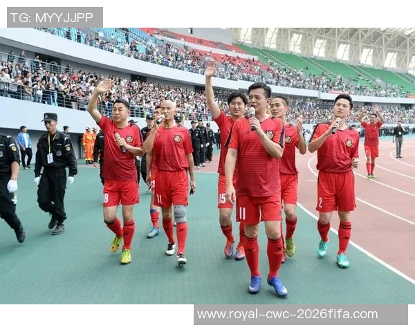 香港明星足球队精彩视频集锦展现球场风采与团队精神